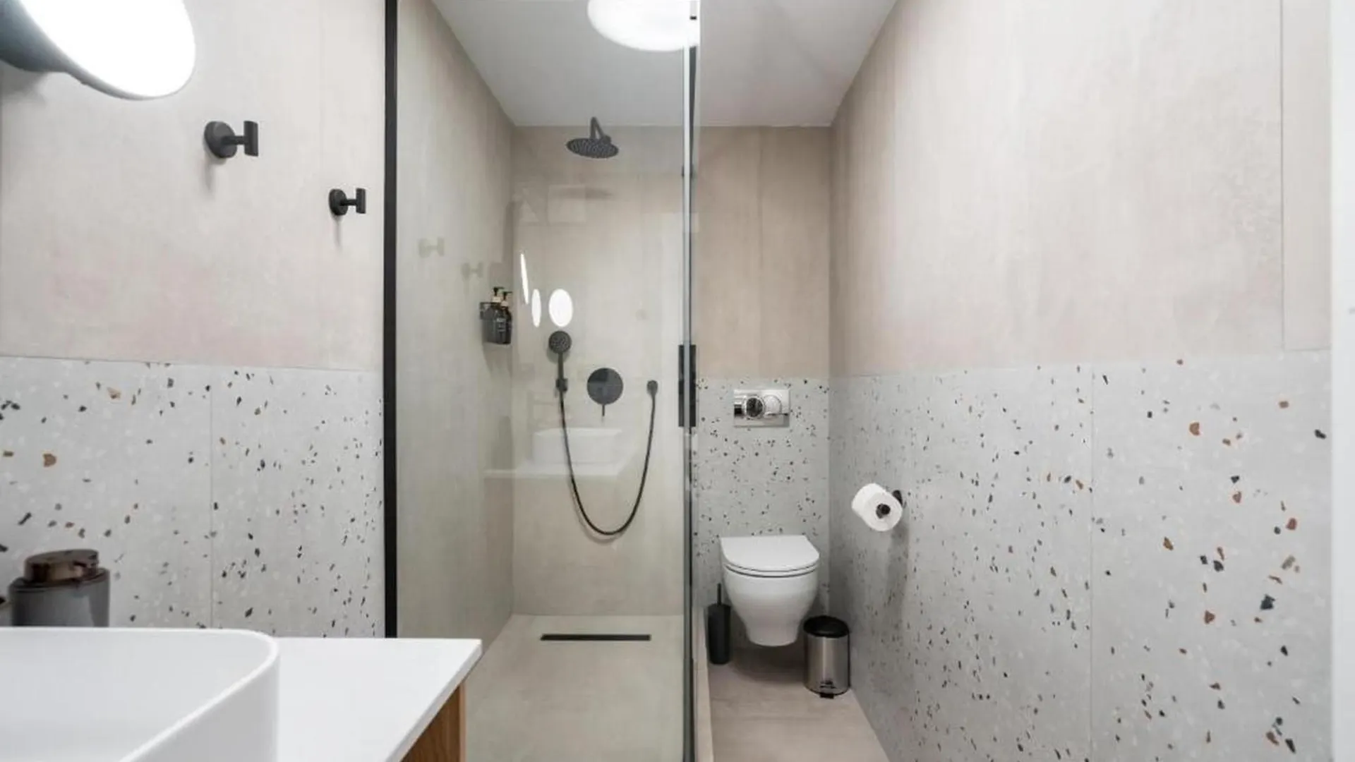 Luxury Apart-Hotel Бухарест 0*,
